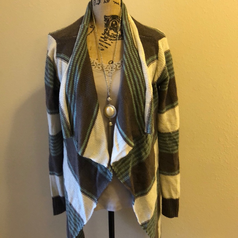 Lightweights cream with-teal brownish gray